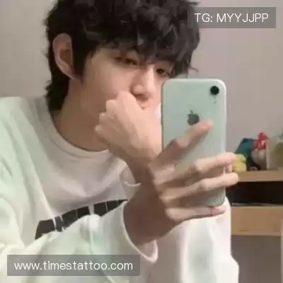 翁彩眉